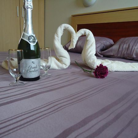 Tanagra Hotel Vilnius Kültér fotó