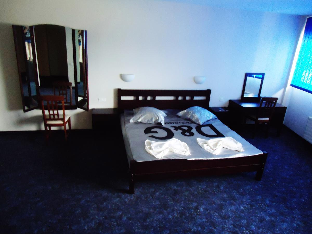 Tanagra Hotel Vilnius Kültér fotó